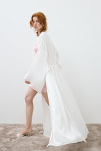 Charlotte Robe White