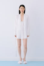 Lenora Robe