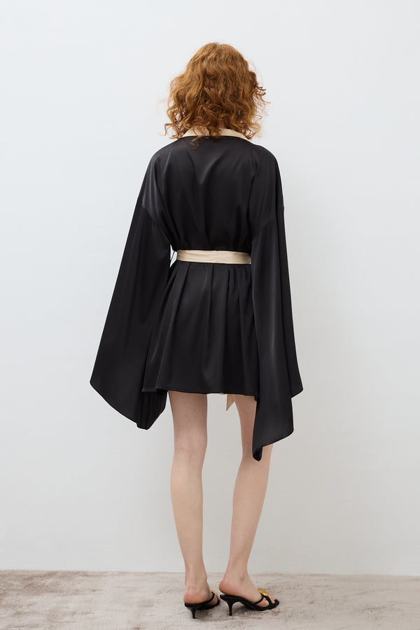 Lily Robe